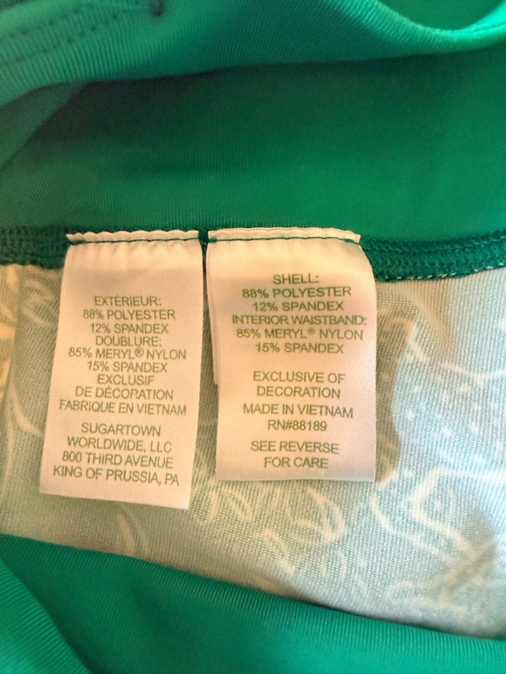 LILLY PULITZER UPF 50+
Luxletic 26" High Rise
Weekender Legging| Safari SIZE: SM - Picture 9 of 10